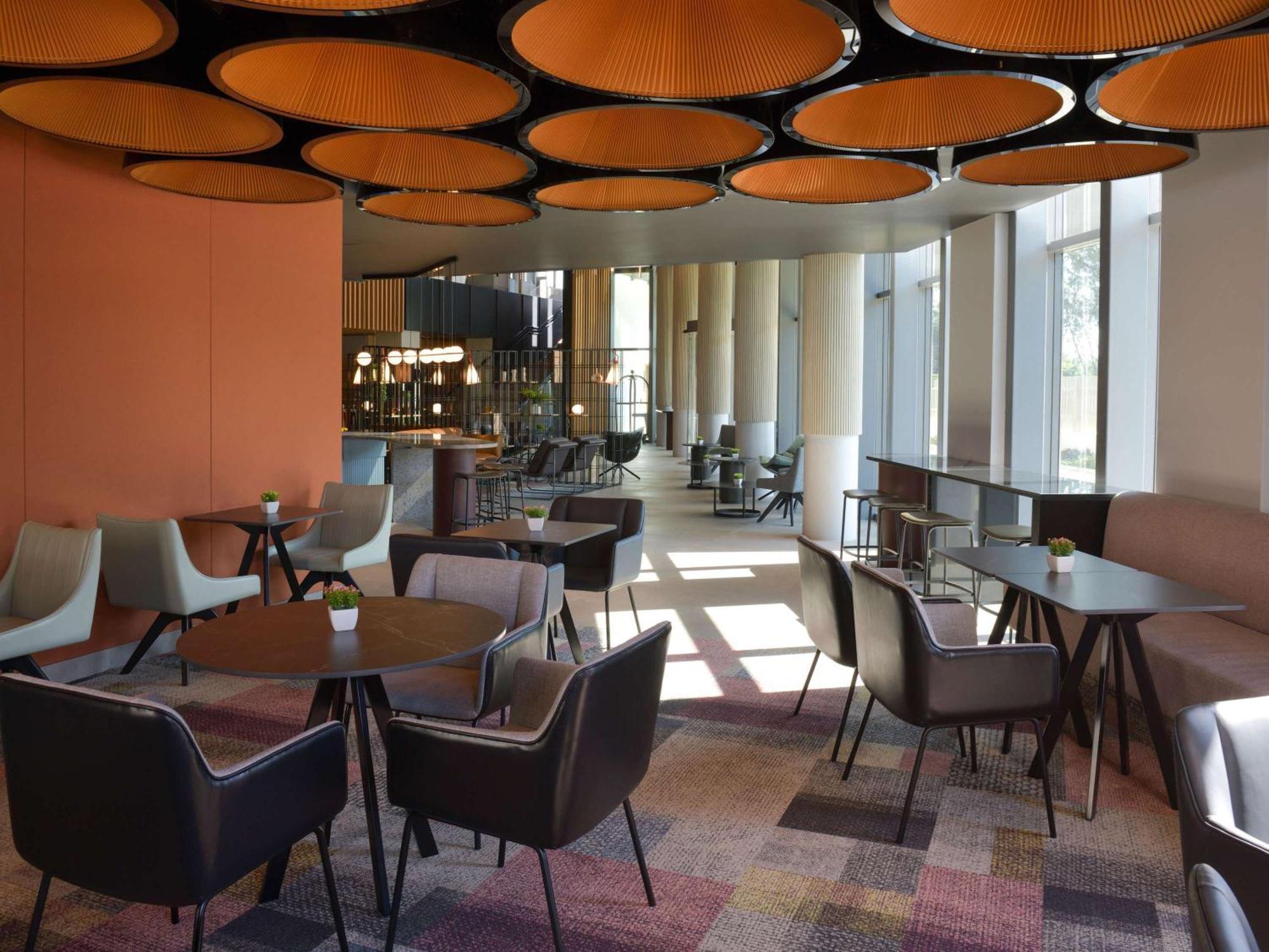 Novotel لوبومباشي المظهر الخارجي الصورة